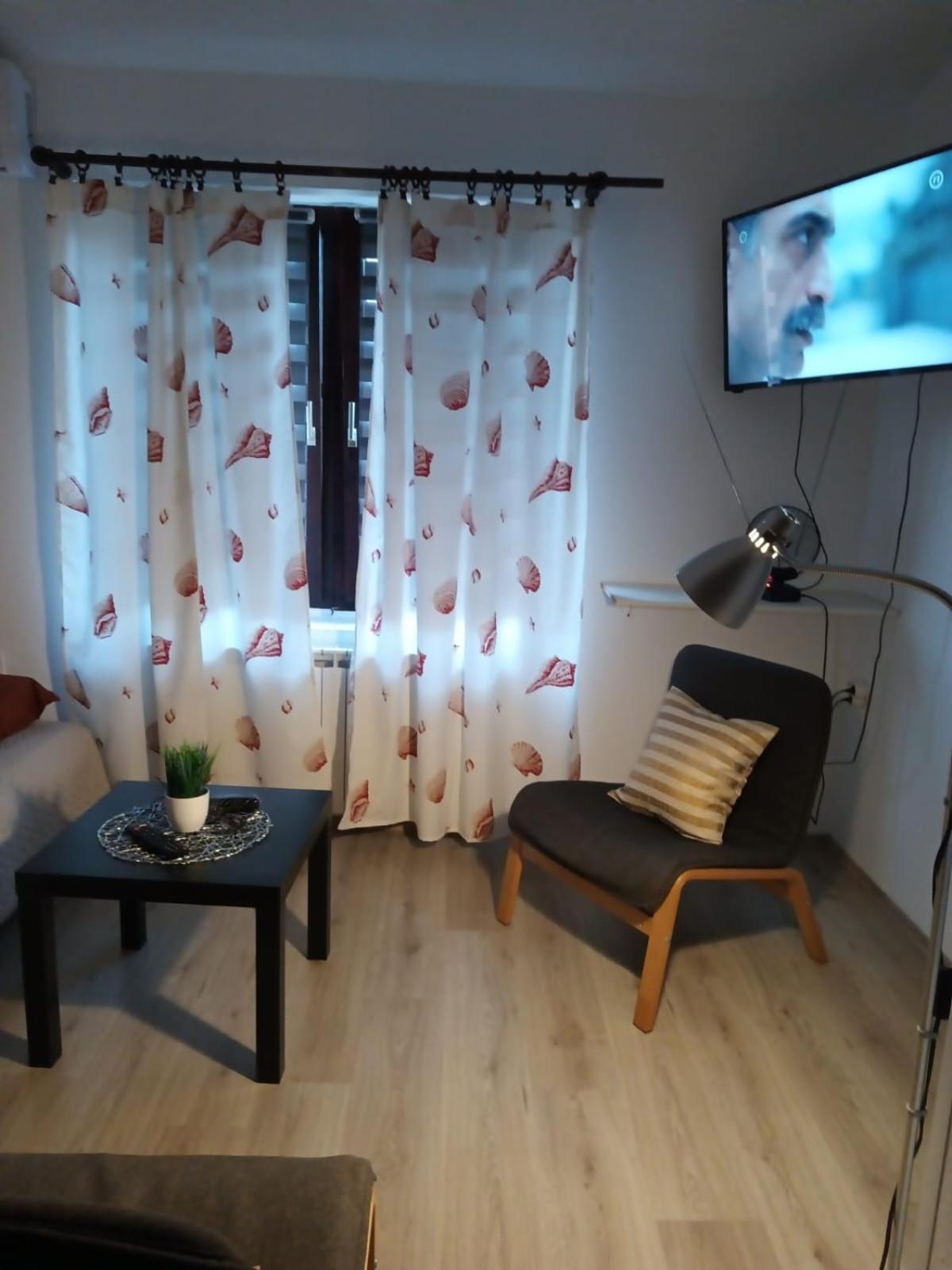 Apartments Zlatko プーラ エクステリア 写真